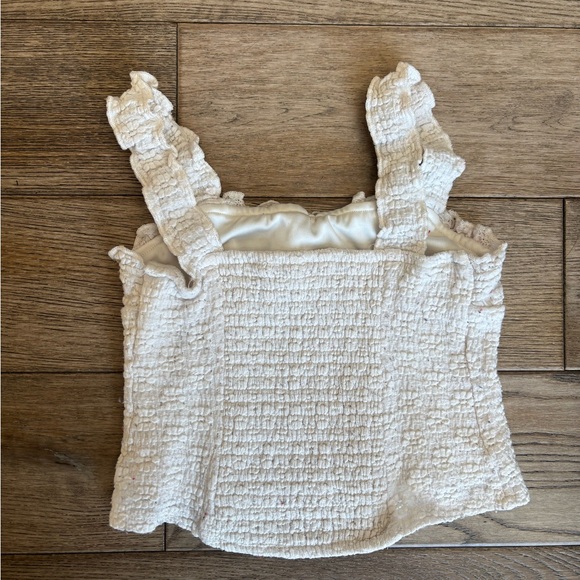 Art Class Cream Ruffled Cropped Top 4/5 - Picture 5 of 5